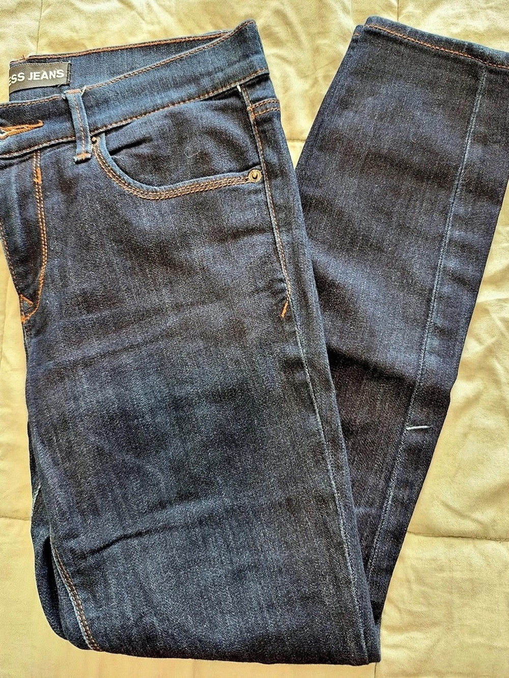 EXPRESS- Mid Rise Legging Size 6s